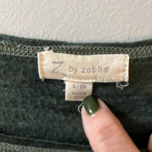 Z by Zobha Arrows Graphic Sweatshirt Green Distressed Size S - Picture 3 of 3